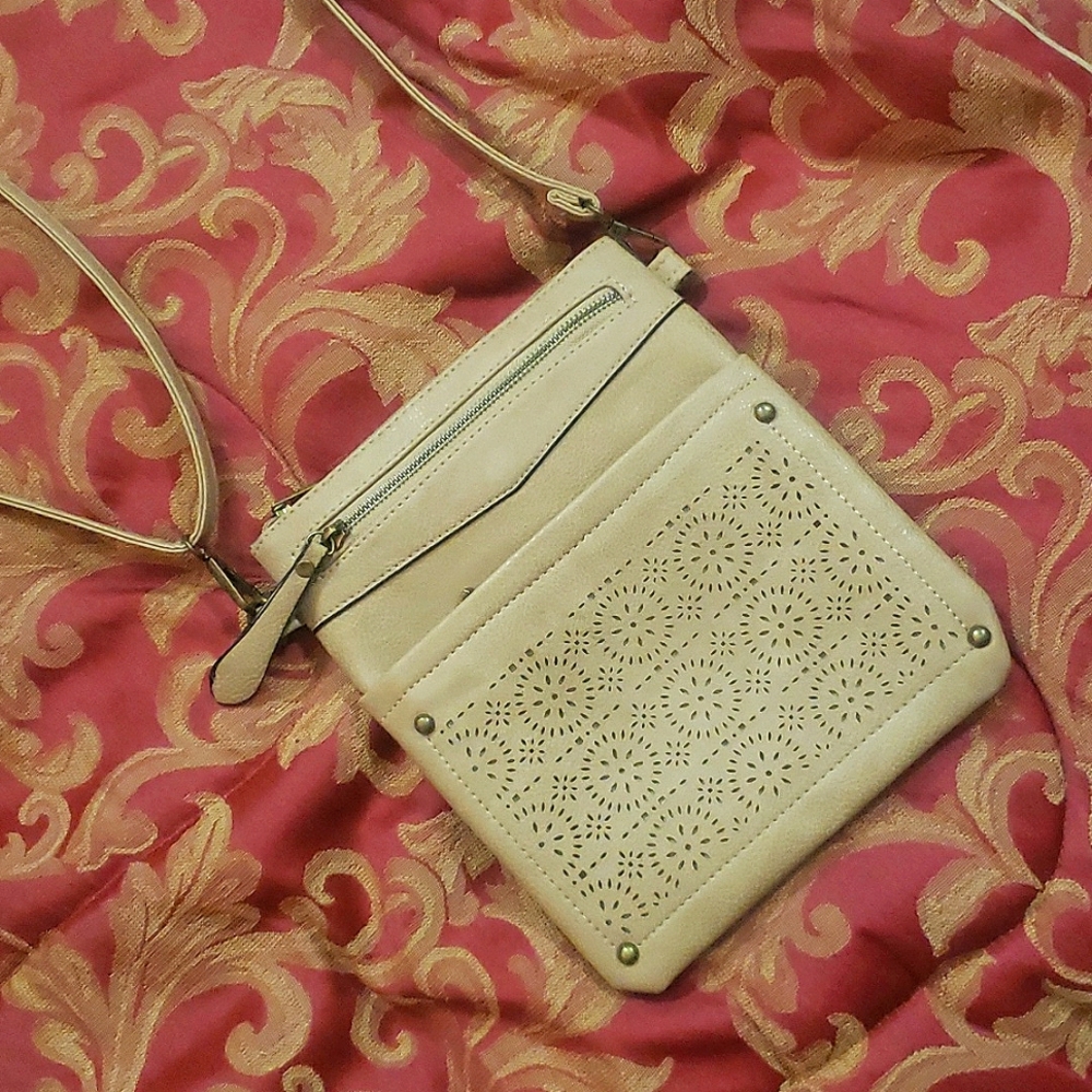 Revive vintage Tan vegan leather crossbag NWOT